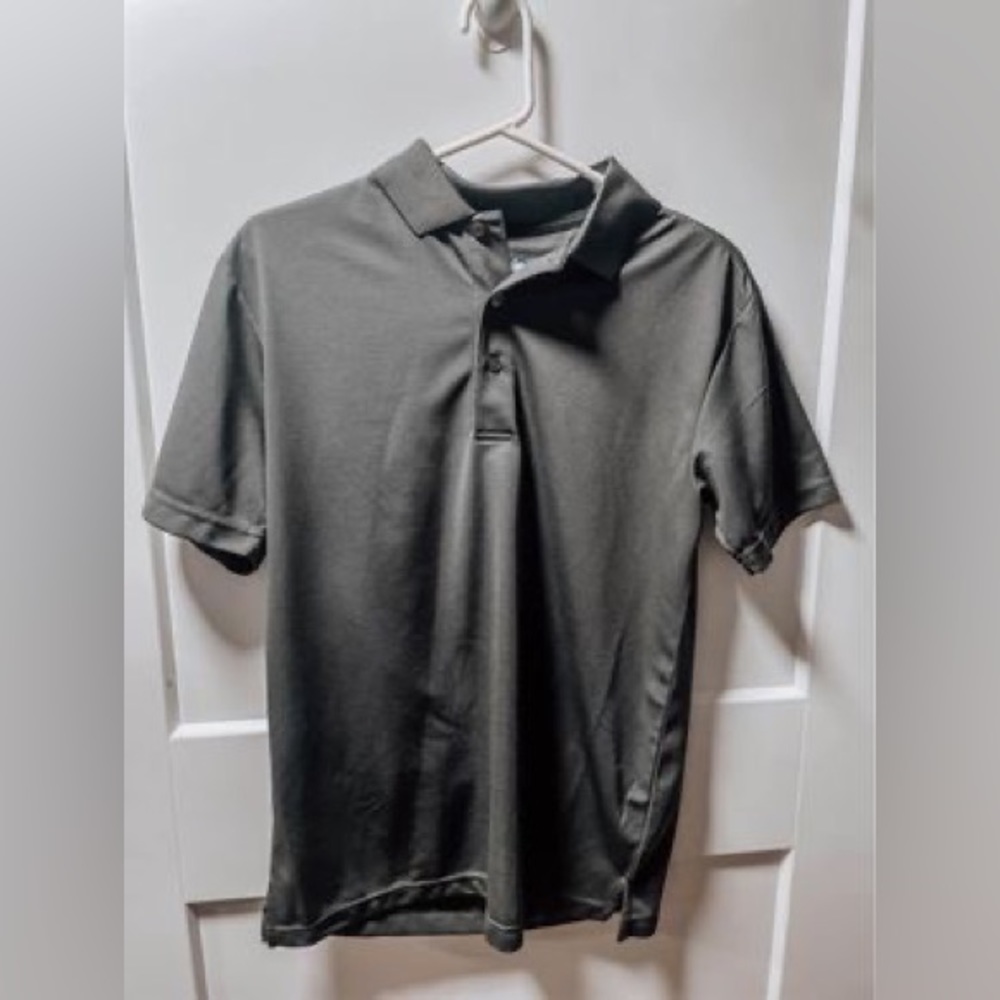 Small polo never worn